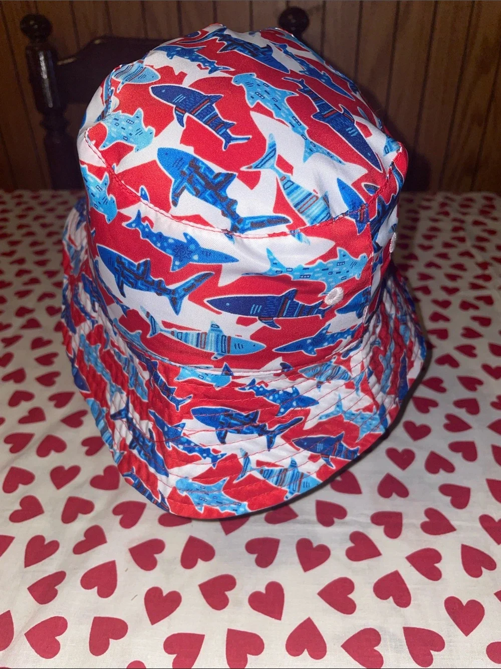 Super cute red, white & blue UV skinz sun bucket hat (youth)